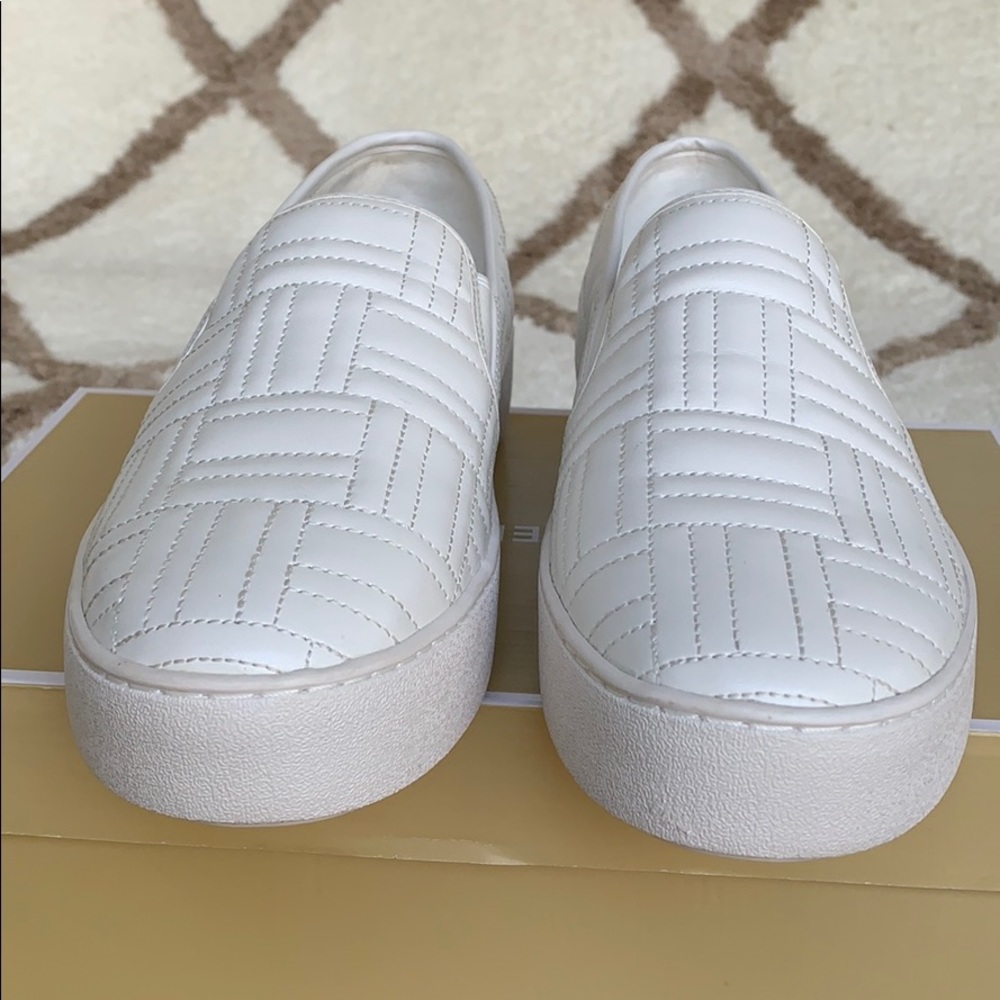 MICHAEL KORS TEDDY SLIP ON NAPPA PU OPTIC WHITE - Picture 8 of 16